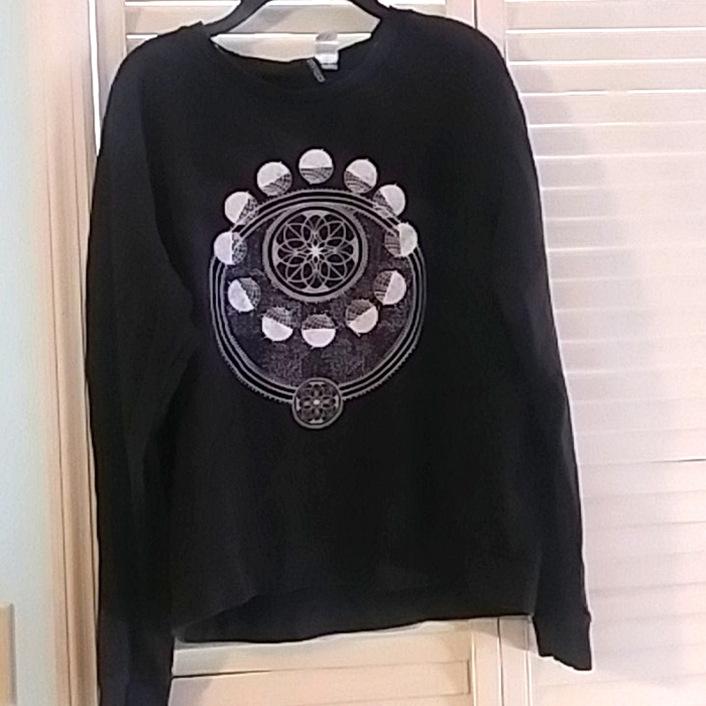 Geometric moonphase sweater